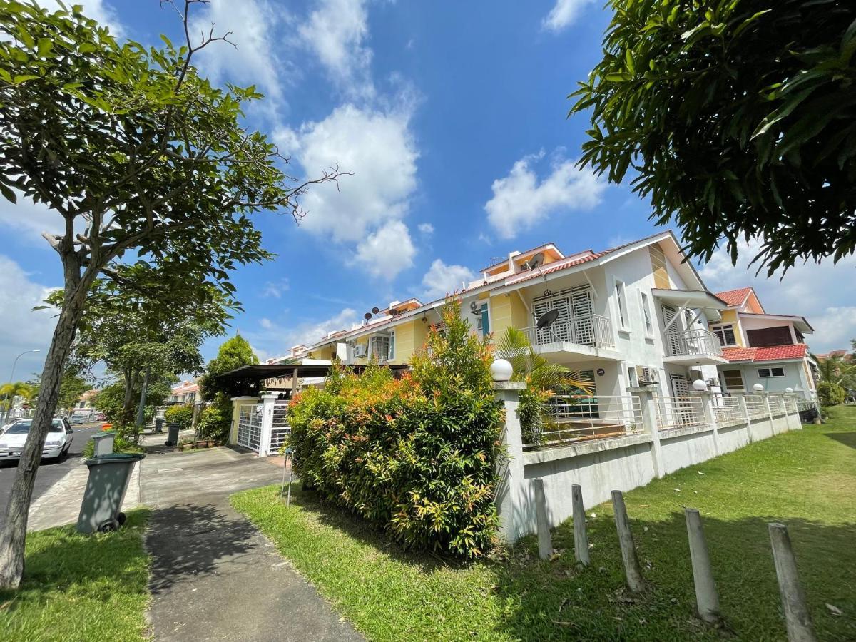 Hotel 3R D'Latania Senawang Seremban Exterior foto